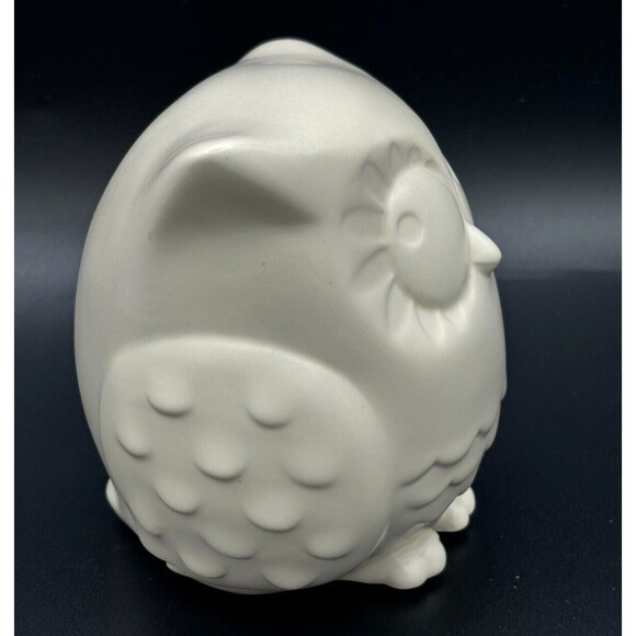 Hallmark Ceramic Snow Owl Ivory White Home Decor Statue Figurine 5"h Eyes Opened - Picture 4 of 15